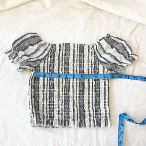 Japna Ruched Top - Picture 2 of 6